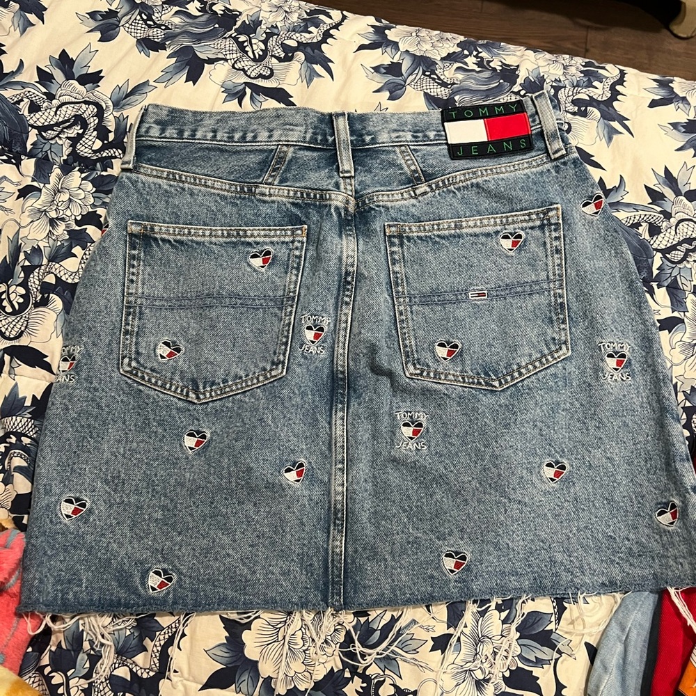 Tommy Hilfiger denim skirt